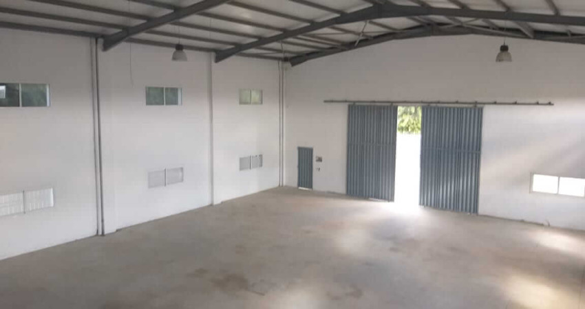Factory 600 ² for rent in Chraka